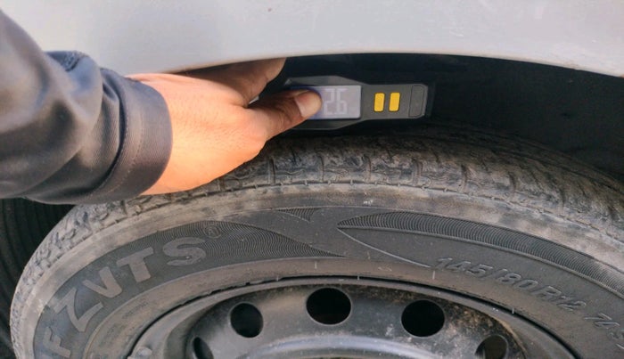 2012 Hyundai Eon 1.0 KAPPA ERA +, Petrol, Manual, 1,01,501 km, tyre