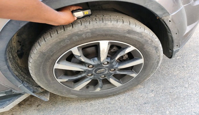 2018 Mahindra XUV500 W11 AT, Diesel, Automatic, 93,581 km, tyre