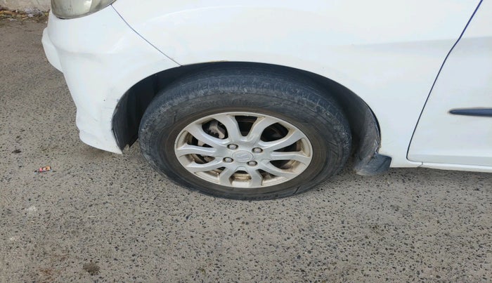2013 Honda Amaze 1.2L I-VTEC VX, Petrol, Manual, 1,21,844 km, tyre