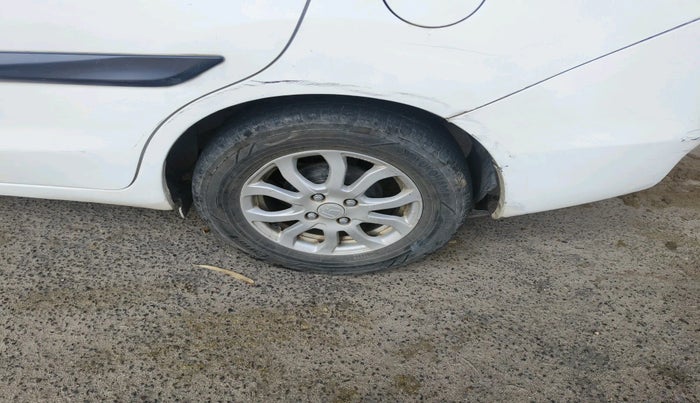 2013 Honda Amaze 1.2L I-VTEC VX, Petrol, Manual, 1,21,844 km, tyre