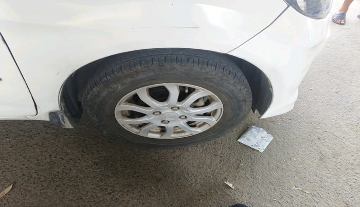 2013 Honda Amaze 1.2L I-VTEC VX, Petrol, Manual, 1,21,844 km, tyre