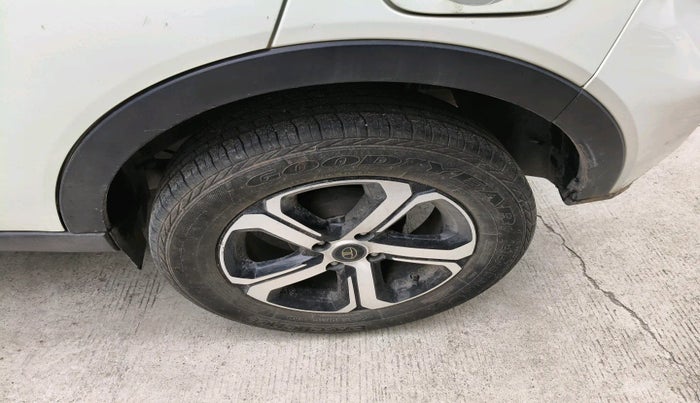 2021 Tata NEXON XZA PLUS SUNROOF PETROL, Petrol, Automatic, 20,961 km, tyre