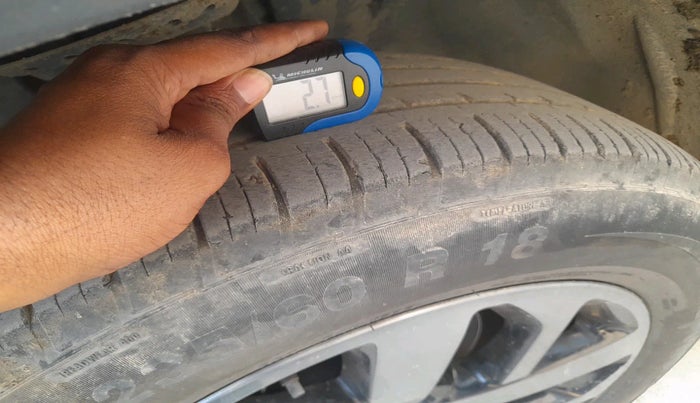 2023 Tata Harrier XZA + O 2.0L RED DARK EDITION 5 STR, Diesel, Automatic, 48,756 km, tyre