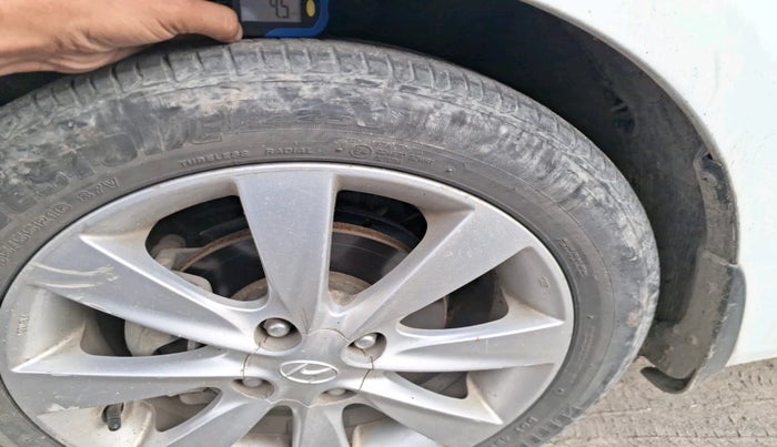 2013 Hyundai Verna FLUIDIC 1.6 VTVT SX AT, Petrol, Automatic, 73,053 km, tyre