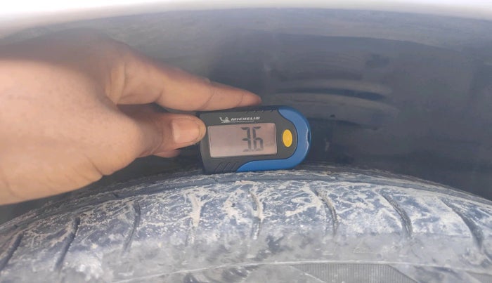 2015 Maruti Swift VDI ABS, Diesel, Manual, 88,978 km, tyre