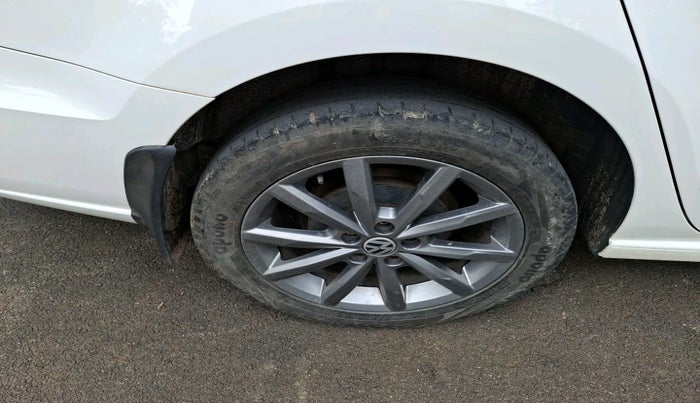 2019 Volkswagen Vento 1.2 TSI HIGHLINE PLUS AT, Petrol, Automatic, 74,939 km, tyre