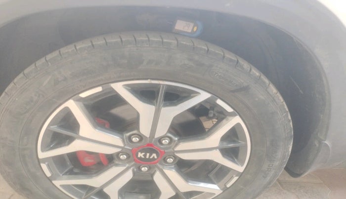 2019 KIA SELTOS GTX AT 1.4 PETROL DUAL TONE, Petrol, Automatic, 57,555 km, tyre