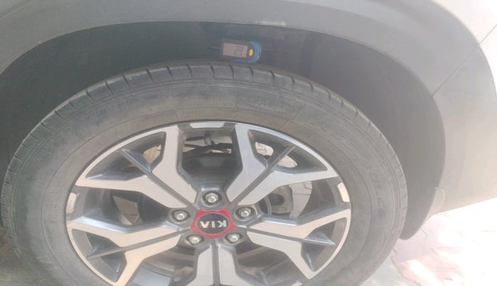 2019 KIA SELTOS GTX AT 1.4 PETROL DUAL TONE, Petrol, Automatic, 57,555 km, tyre