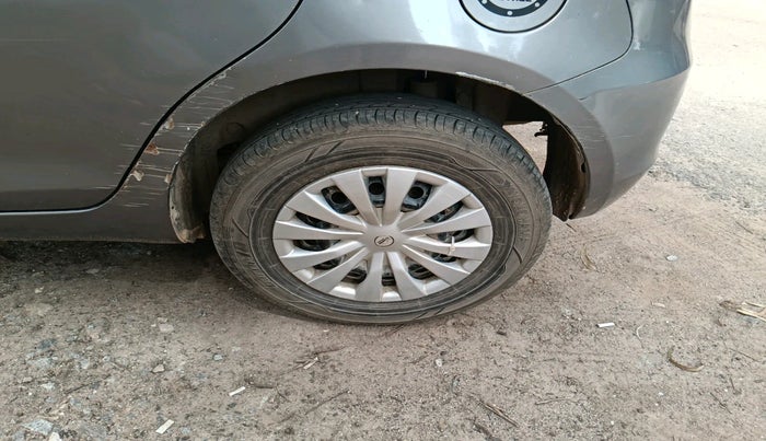 2012 Maruti Swift VXI, Petrol, Manual, 71,590 km, tyre