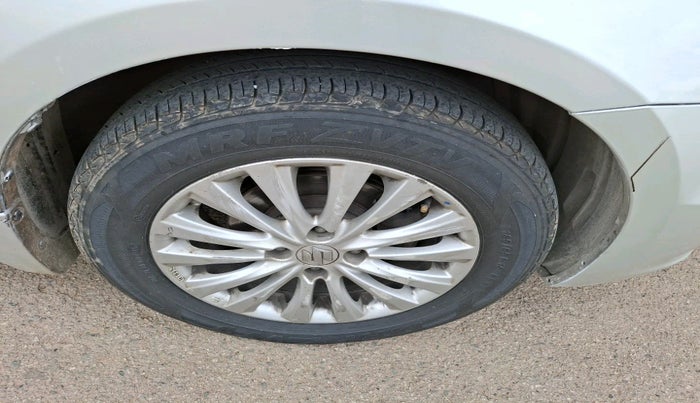 2016 Maruti Ciaz ZDI SHVS, Diesel, Manual, 53,745 km, tyre
