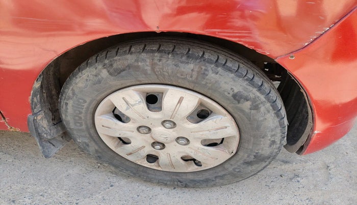 2013 Hyundai i10 SPORTZ 1.2, Petrol, Manual, 1,47,241 km, tyre