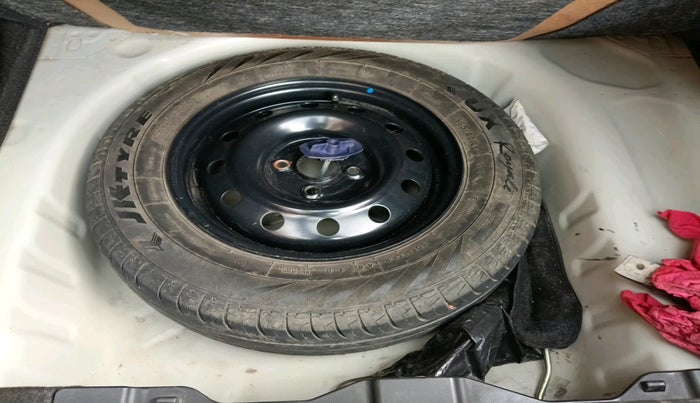 2021 Maruti Dzire VXI, Petrol, Manual, 63,309 km, tyre