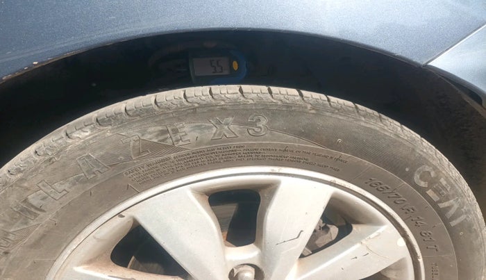 2014 Hyundai Xcent S (O) 1.2, Petrol, Manual, 1,21,240 km, tyre