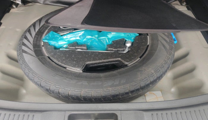 2021 Maruti S Cross ZETA 1.5, Petrol, Manual, 44,792 km, tyre