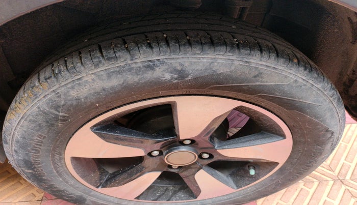2019 Tata NEXON XZA PLUS PETROL, Petrol, Automatic, 61,807 km, tyre