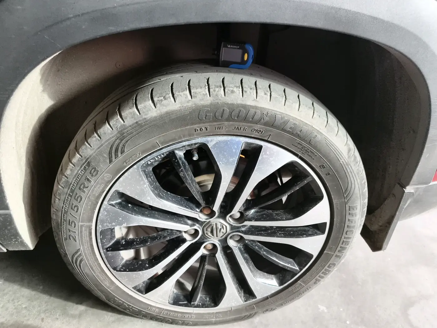 2021 MG HECTOR PLUS SHARP 1.5 PETROL TURBO HYBRID MT 6-STR, Petrol, Manual, 32,608 km, tyre