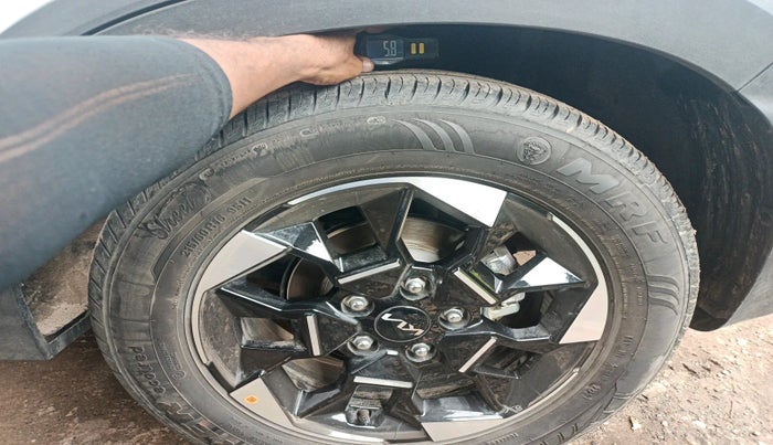 2025 KIA SONET HTX 1.5 AT, Diesel, Automatic, 4,660 km, tyre