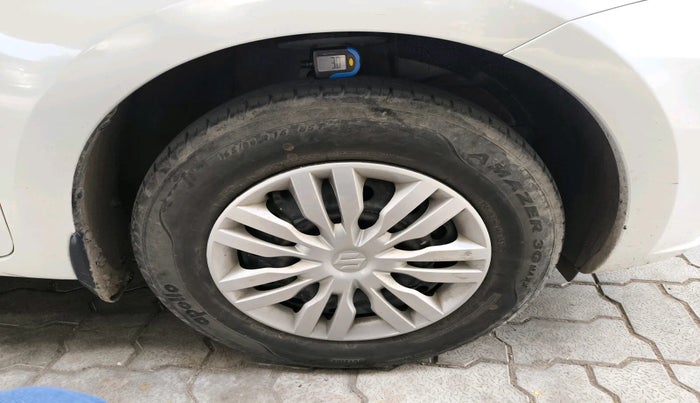 2022 Maruti Dzire VXI CNG, Petrol, Manual, 58,916 km, tyre