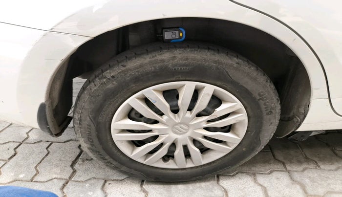 2022 Maruti Dzire VXI CNG, Petrol, Manual, 58,916 km, tyre