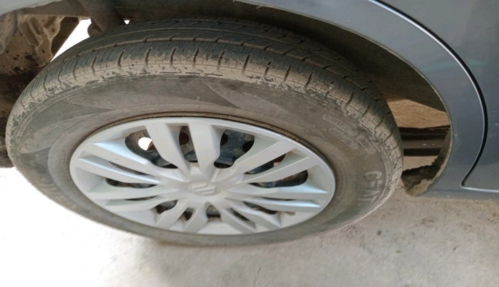 2017 Maruti Wagon R 1.0 VXI, Petrol, Manual, 73,952 km, tyre