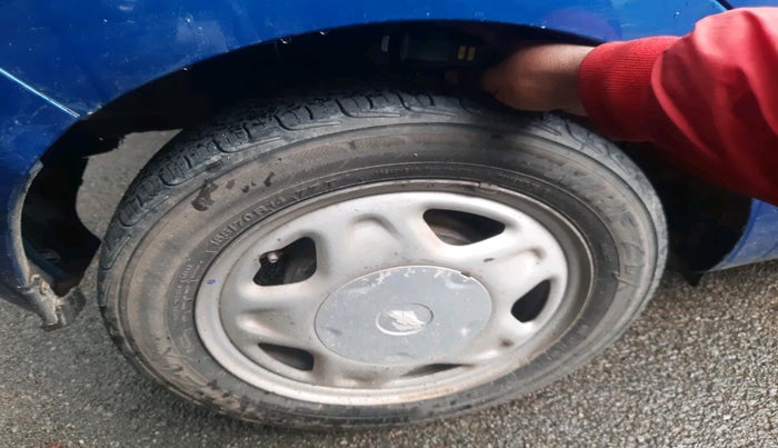 2011 Chevrolet Beat LT PETROL, Petrol, Manual, 83,742 km, tyre