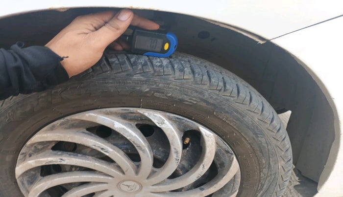 2018 Maruti Wagon R 1.0 LXI CNG, Petrol, Manual, 1,16,537 km, tyre