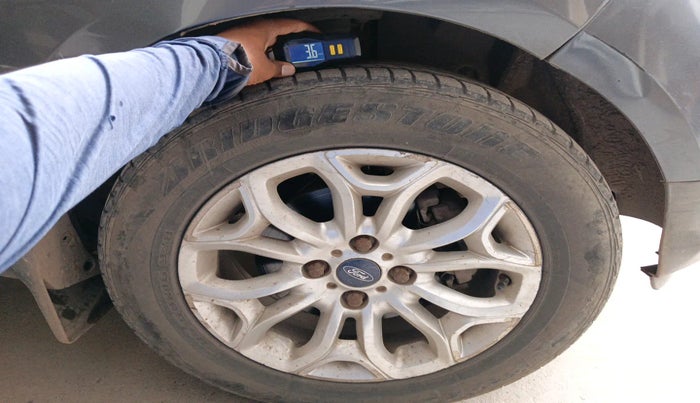 2014 Ford Ecosport TITANIUM 1.5L DIESEL (OPT), Diesel, Manual, 1,33,004 km, tyre