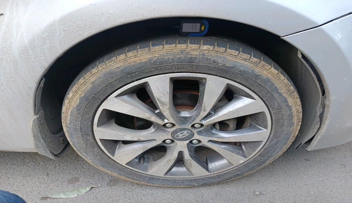 2016 Hyundai Verna 1.6 VTVT SX, Petrol, Manual, 72,006 km, tyre