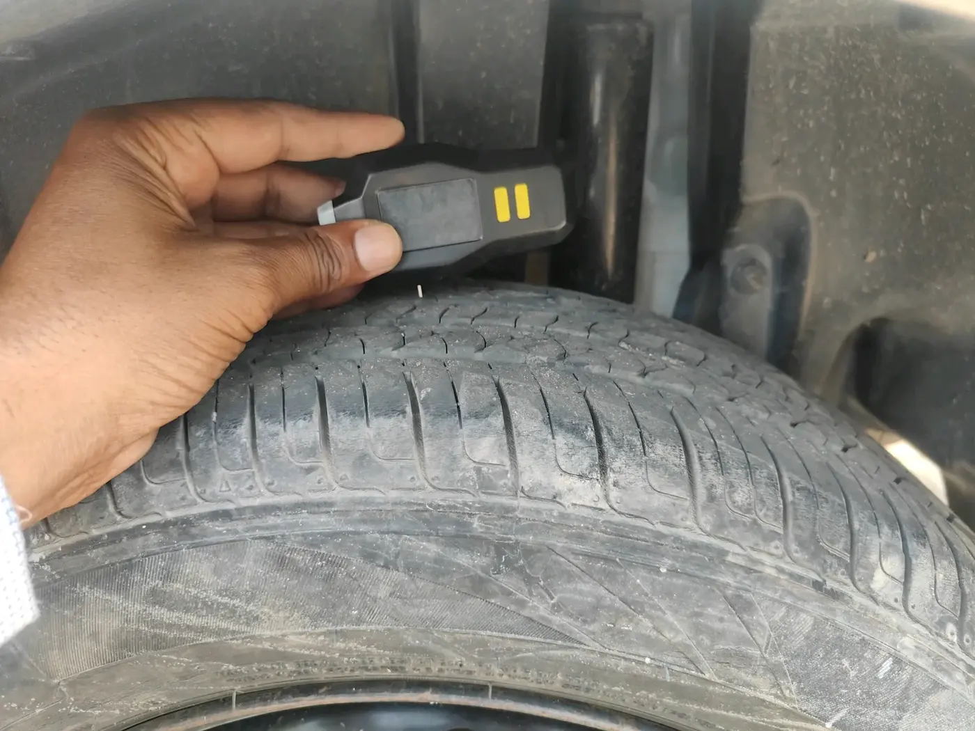 2018 Maruti Ertiga VXI CNG, Petrol, Manual, 1,40,742 km, tyre