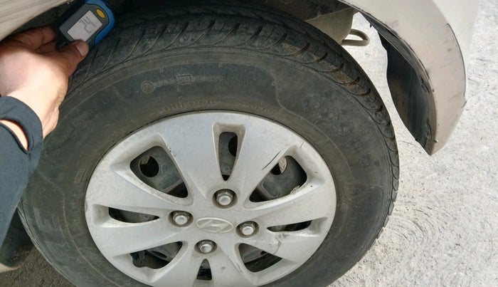 2011 Hyundai i10 MAGNA 1.2, Petrol, Manual, 30,235 km, tyre