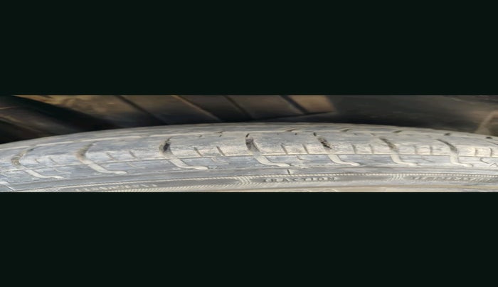 2020 Maruti Dzire VXI AMT, Petrol, Automatic, 78,902 km, tyre