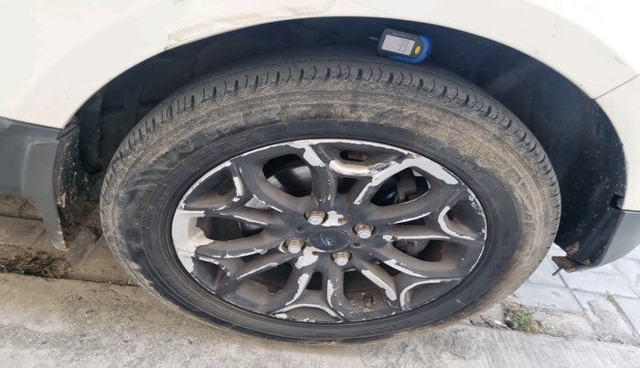 2015 Ford Ecosport TITANIUM 1.5L DIESEL, Diesel, Manual, 82,233 km, tyre