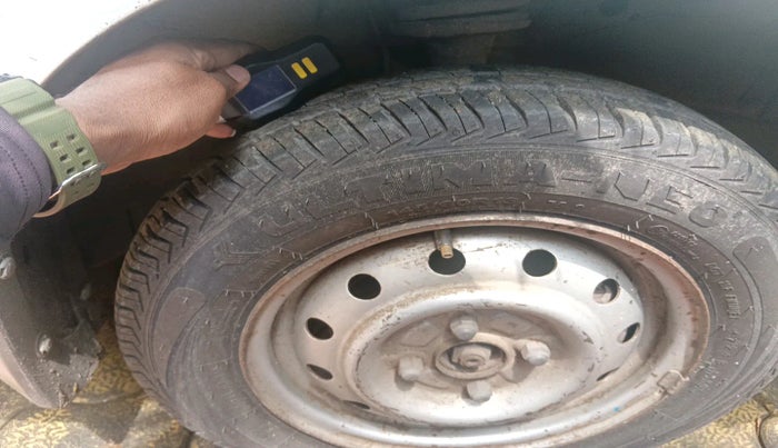 2012 Maruti Wagon R 1.0 LXI CNG, Petrol, Manual, 1,16,609 km, tyre