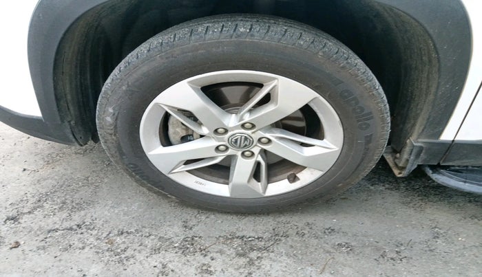 2021 MG HECTOR SHINE 1.5 PETROL TURBO CVT, Petrol, Automatic, 40,271 km, tyre