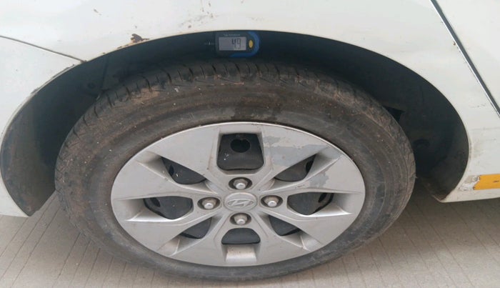 2017 Hyundai Xcent BASE ABS 1.1, Diesel, Manual, 1,62,034 km, tyre