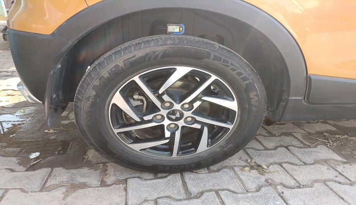 2022 Mahindra XUV300 W8 (O) 1.2 PETROL, Petrol, Manual, 22,633 km, tyre