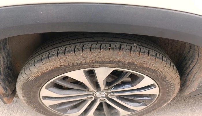 2021 MG HECTOR SHARP 1.5 PETROL CVT, Petrol, Automatic, 12,283 km, tyre