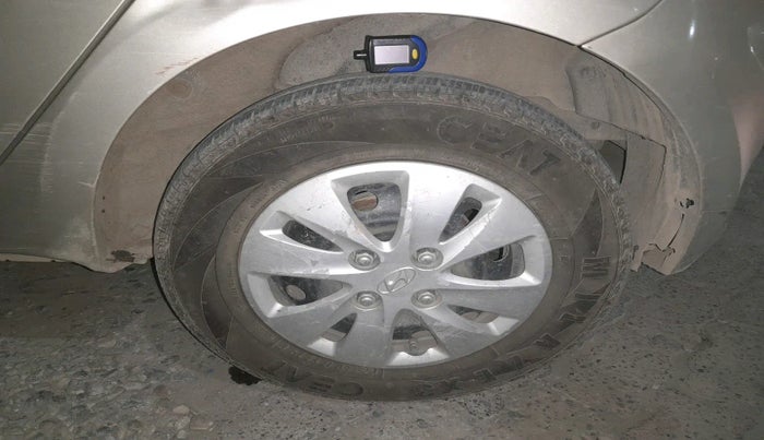 2013 Hyundai i10 SPORTZ 1.2, Petrol, Manual, 27,320 km, tyre