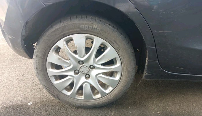 2015 Maruti Baleno ZETA DIESEL 1.3, Diesel, Manual, 2,24,187 km, tyre