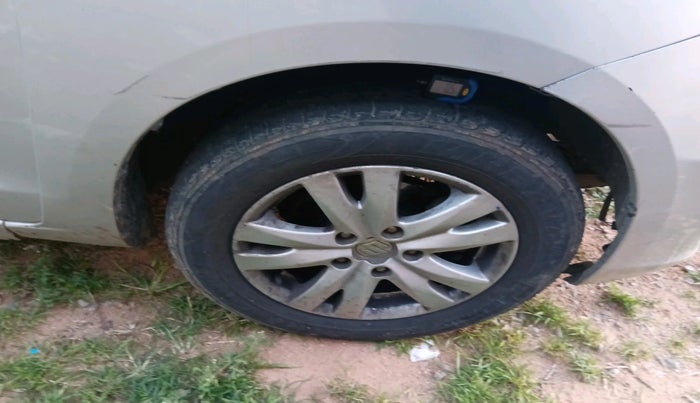 2018 Maruti Ertiga ZXI+, Petrol, Manual, 67,907 km, tyre