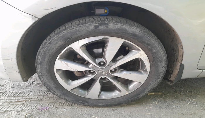 2017 Hyundai Elite i20 ASTA 1.2 (O), Petrol, Manual, 40,236 km, tyre