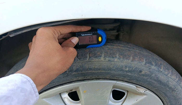 2017 Maruti Alto K10 LXI CNG (AIRBAG), Petrol, Manual, 75,351 km, tyre