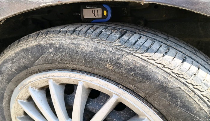 2014 Maruti Ertiga VXI, Petrol, Manual, 1,11,500 km, tyre