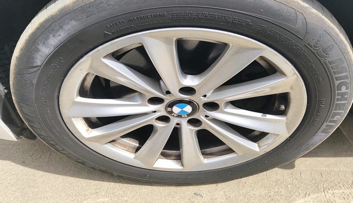 2012 BMW 5 Series 525D, Diesel, Automatic, 1,15,810 km, tyre