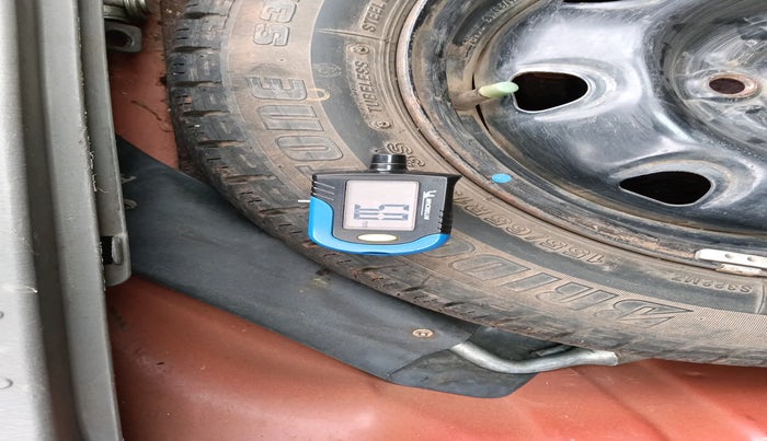 2010 Maruti Alto K10 VXI, Petrol, Manual, 1,03,219 km, tyre