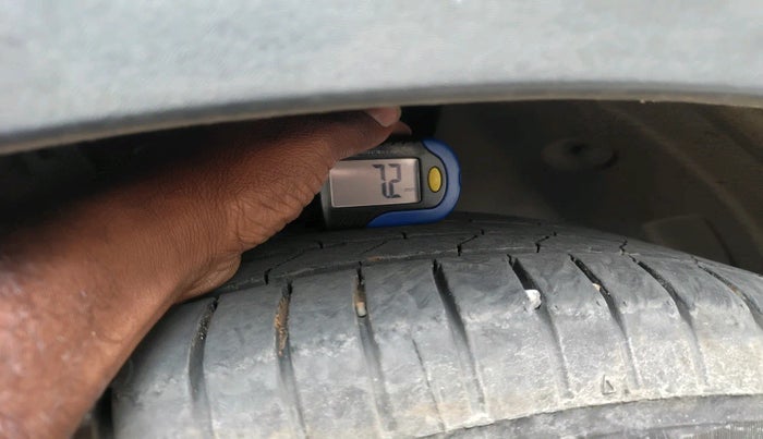 2022 KIA CARENS PRESTIGE PLUS 1.4 PETROL 7 STR, Petrol, Manual, 59,336 km, tyre