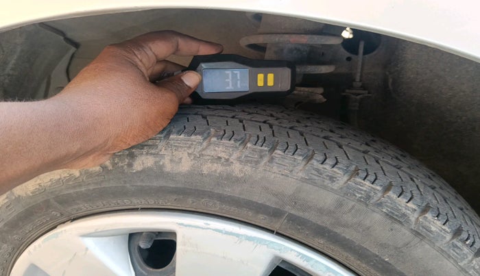 2015 Maruti Alto K10 VXI AMT, Petrol, Automatic, 21,014 km, tyre
