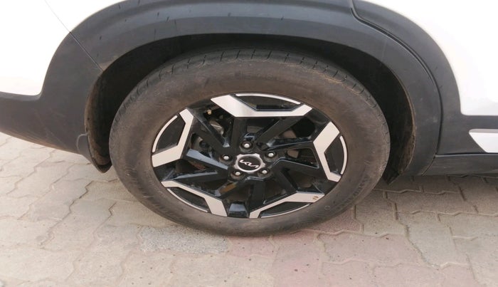 2024 KIA SELTOS Gravity 1.5 Petrol MT, Petrol, Manual, 7,250 km, tyre