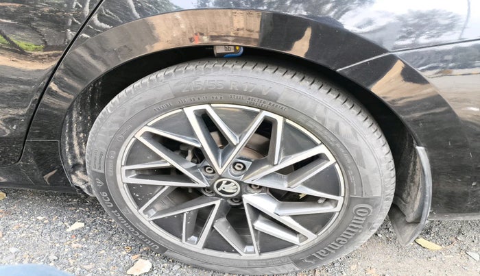 2021 Skoda Octavia L&K 2.0 AT, Petrol, Automatic, 59,455 km, tyre