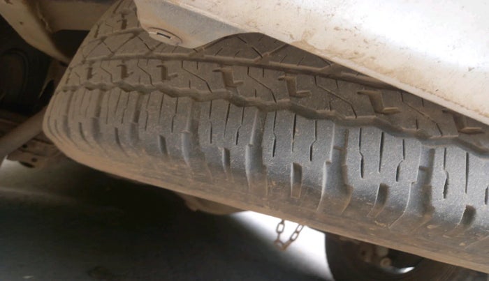 2011 Toyota Fortuner 3.0 4X4 MT, Diesel, Manual, 1,51,602 km, tyre